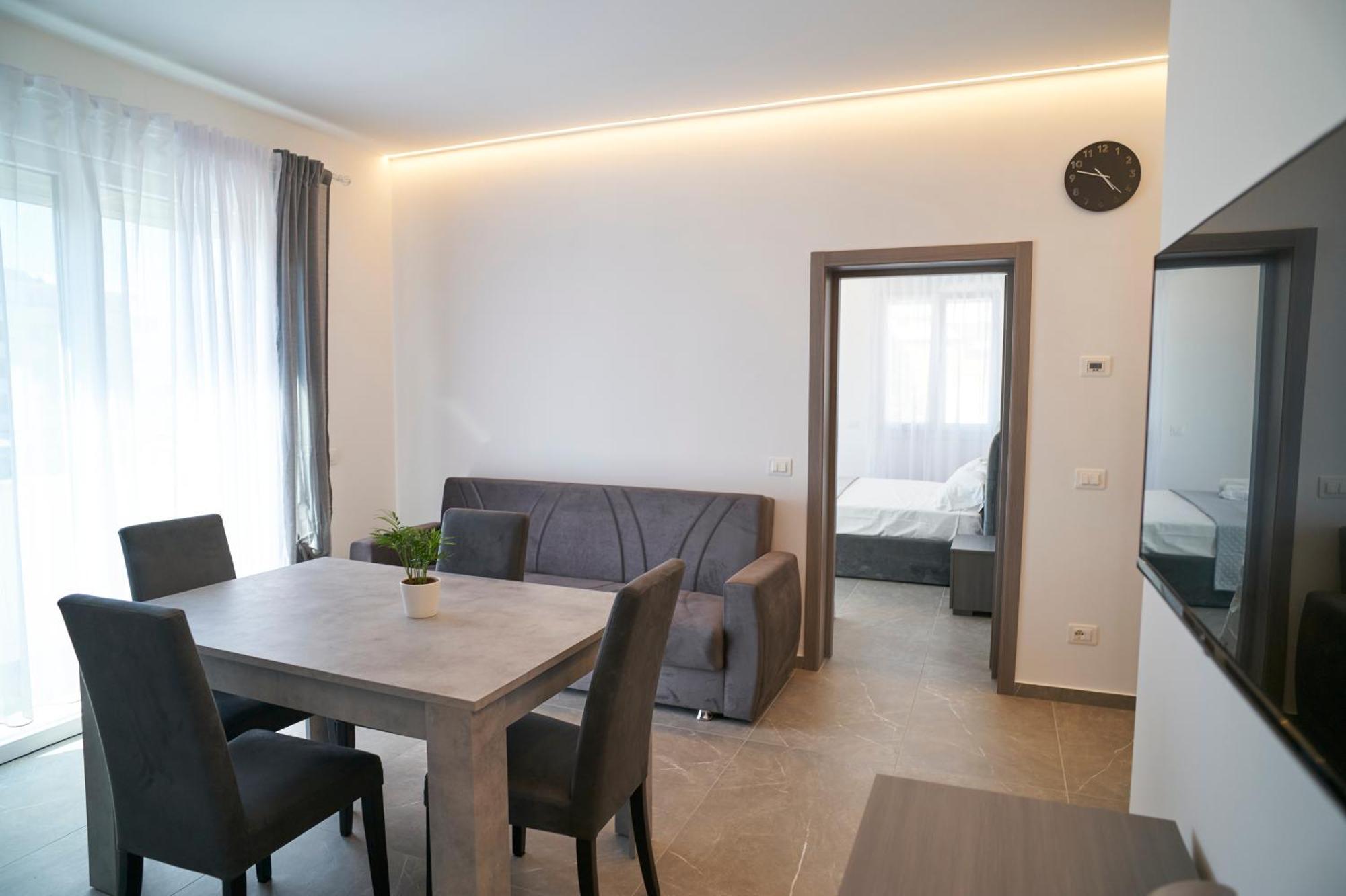 Villa Borghesi Suites Fronte Mare Rimini Exterior photo