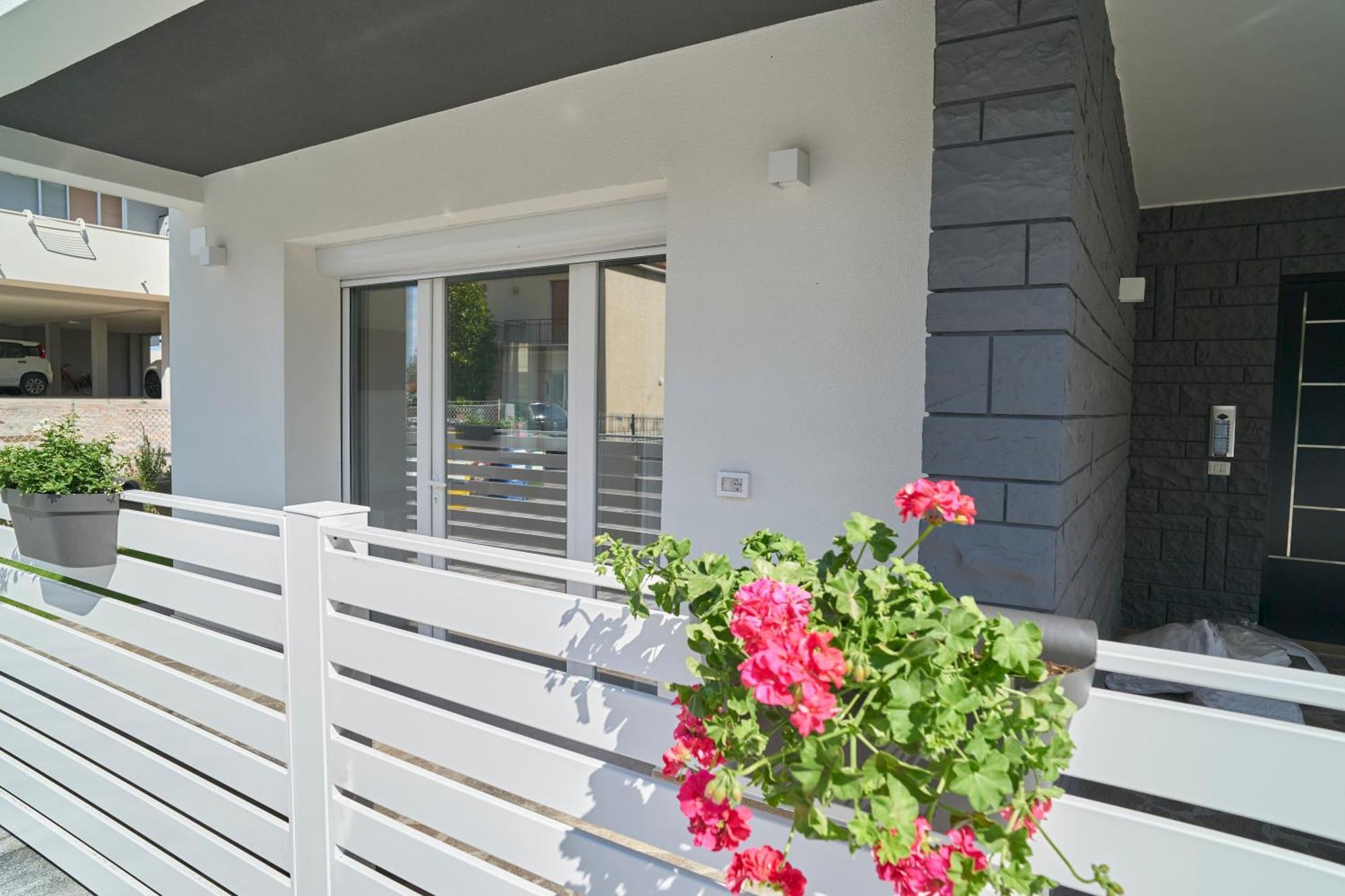 Villa Borghesi Suites Fronte Mare Rimini Exterior photo